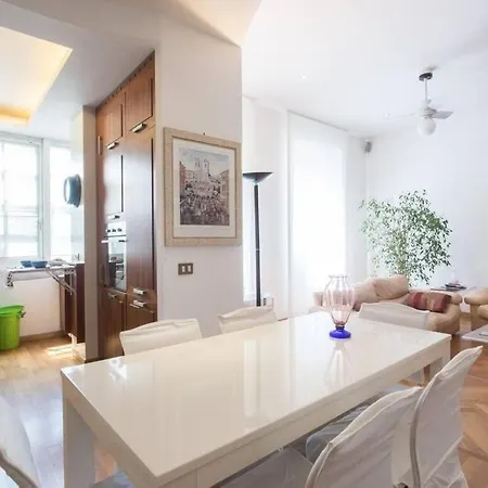 Apartamento Vatican Ideal For Family/couple, A/c, Jacuzzi